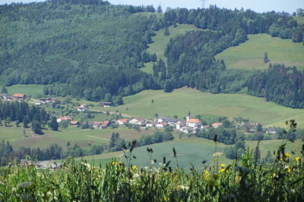 Qu’il est doux le clos du Doubs au mois d’août!